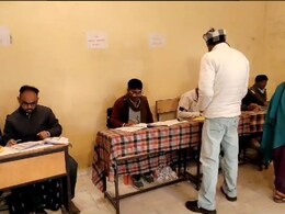 ग्वालियर में पार्षद पद के लिए उपचुनाव आज, कांग्रेस-BJP की प्रतिष्ठा दांव पर, 9 बजे तक 6.9 प्रतिशत हुआ मतदान