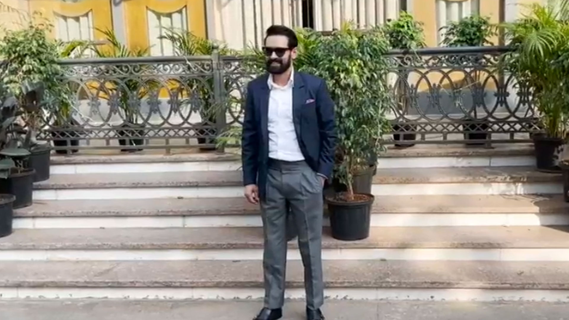 Vikrant Massey Shocks Fans With Early Retirement From Acting At 37