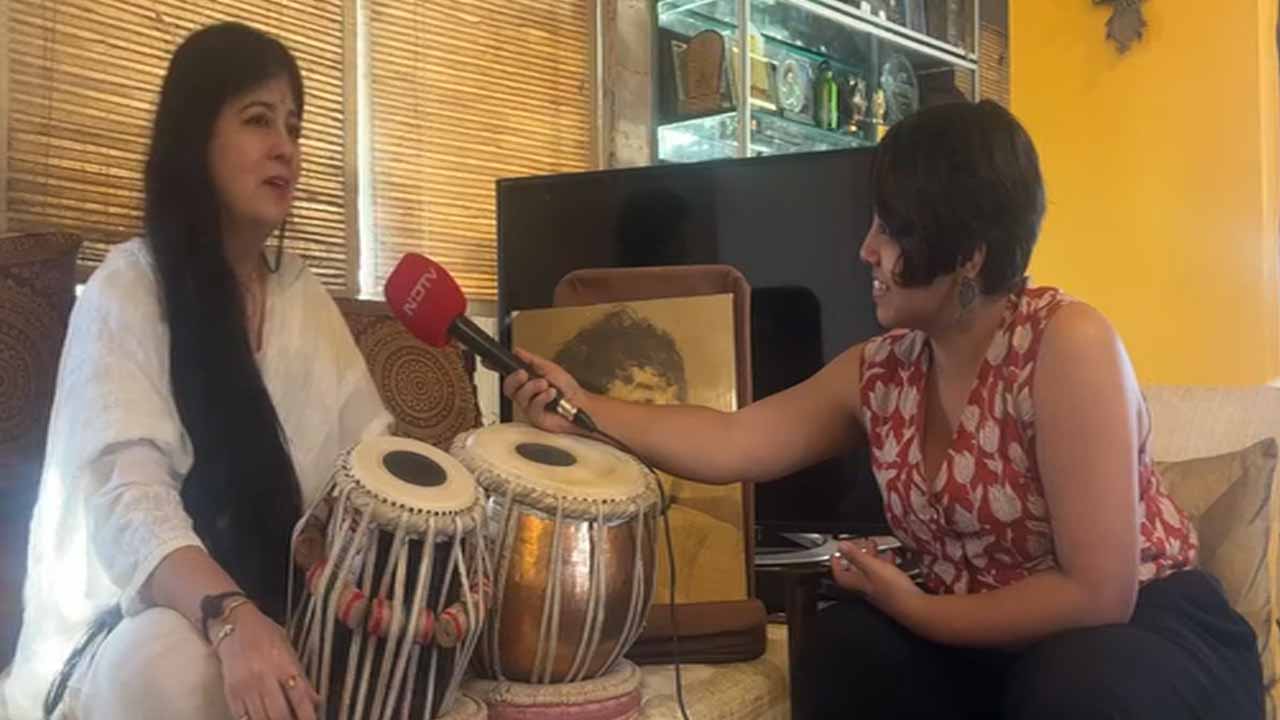 Musician Anuradha Pal Recalls Zakir Hussain's Craft: "A Degree of Freshness"