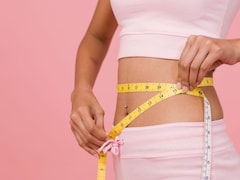 3 Morning Habits You Should Swear By To Reduce PCOS Belly, According To An Expert