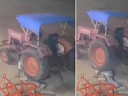 धक्का लगाते लगाते अचानक ट्रैक्टर के नीचे आ गया शख्स, आगे का सीन देख लोगों की निकल गईं चीखें धक्का लगाते लगाते अचानक ट्रैक्टर के नीचे आ गया शख्स, आगे का सीन देख लोगों की निकल गईं चीखें