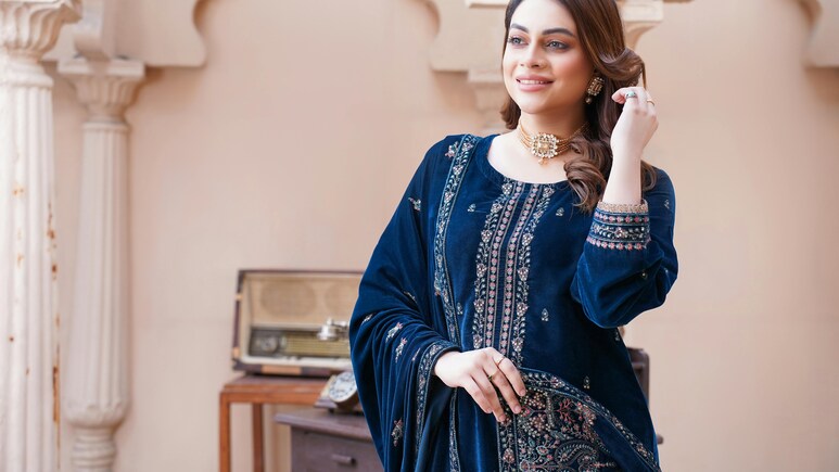 Myntra पर खूबसूरत एथनिक वियर पर धमाकेदार सेल, जल्दी करें, डील्स खत्म होने से पहले कर लें ऑर्डर Myntra पर खूबसूरत एथनिक वियर पर धमाकेदार सेल, जल्दी करें, डील्स खत्म होने से पहले कर लें ऑर्डर