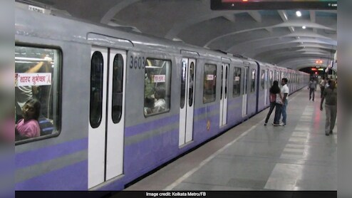 Man Jumps In Front Of Moving Metro In Kolkata, Services Partially Disrupted