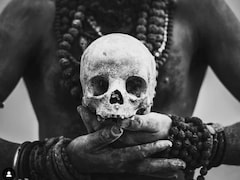 क्या खाते हैं, कहां रहते हैं, कैसा होता है इनका जीवन...इन 5 प्वाइंट्स में समझिए 'अघोरियों' की रहस्यमयी दुनिया