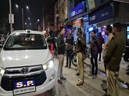 Crime: रतलाम की वाइन शॉप में लूट व मारपीट, शराब और पैसे लेकर बदमाश फरार, पुलिस जांच में जुटी Crime: रतलाम की वाइन शॉप में लूट व मारपीट, शराब और पैसे लेकर बदमाश फरार, पुलिस जांच में जुटी