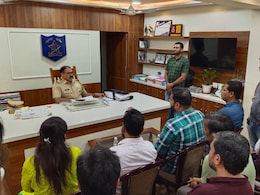 बदलापूरनंतर दिवा हादरलं, भर वर्गात अल्पवयीन विद्यार्थिनीबाबत घडला भयंकर प्रकार बदलापूरनंतर दिवा हादरलं, भर वर्गात अल्पवयीन विद्यार्थिनीबाबत घडला भयंकर प्रकार