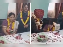 कोटाः पत्नी की तबीयत को देखते हुए पति ने लिया था VRS, रिटायरमेंट पार्टी में ही पत्नी की मौत, देखें वीडियो कोटाः पत्नी की तबीयत को देखते हुए पति ने लिया था VRS, रिटायरमेंट पार्टी में ही पत्नी की मौत, देखें वीडियो