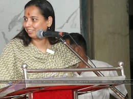 मविआ सरकारमध्येही मंत्रिपद, शिंदे सरकारमधील पहिल्या महिला मंत्री; आदिती तटकरे पुन्हा शपथविधीच्या मंचावर मविआ सरकारमध्येही मंत्रिपद, शिंदे सरकारमधील पहिल्या महिला मंत्री; आदिती तटकरे पुन्हा शपथविधीच्या मंचावर