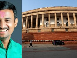 सरपंचाच्या हत्येने बीड हादरलं; पोलिसांवर दुर्लक्ष केल्याचा आरोप, संसदेत उमटणार पडसाद?   सरपंचाच्या हत्येने बीड हादरलं; पोलिसांवर दुर्लक्ष केल्याचा आरोप, संसदेत उमटणार पडसाद?