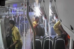 Mumbai Bus Driver Took Bags, Jumped Out Of Window After Crash, Shows CCTV Mumbai Bus Driver Took Bags, Jumped Out Of Window After Crash, Shows CCTV