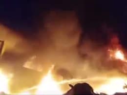 Gwalior Fire: ग्वालियर में धू-धू कर जलीं गत्ता-प्लास्टिक फैक्ट्री, मची अफरातफरी, फायर ब्रिगेड की 30 गाड़ियां आग बुझाने में जुटीं Gwalior Fire: ग्वालियर में धू-धू कर जलीं गत्ता-प्लास्टिक फैक्ट्री, मची अफरातफरी, फायर ब्रिगेड की 30 गाड़ियां आग बुझाने में जुटीं