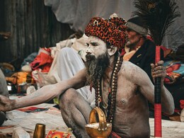 Maha Kumbh 2025: क्या आपको पता है महाकुंभ में अखाड़ा क्या होता है, जानिए कैसे पड़ा यह नाम