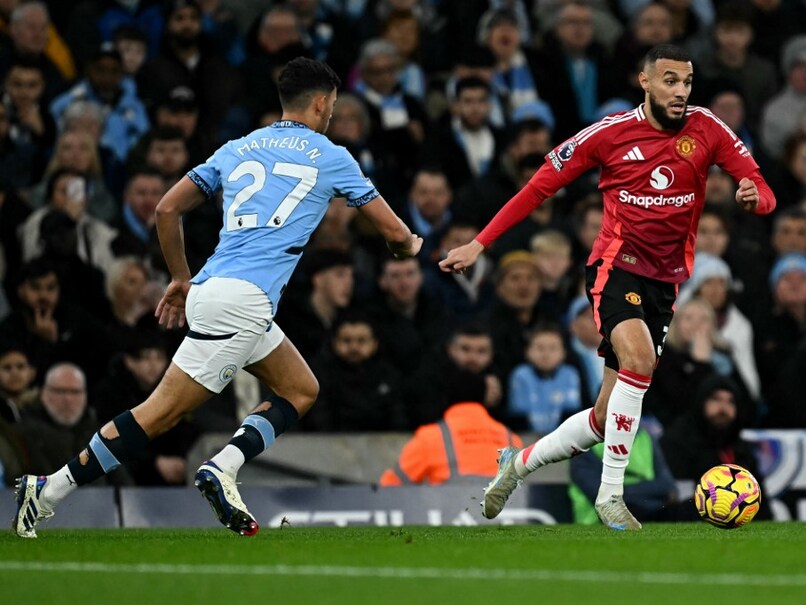 Manchester City Edges Manchester United in Dramatic Derby Clash Manchester City Edges Manchester United in Dramatic Derby Clash