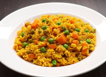 Street-Style Masala Tawa Pulao Recipe: A Must-Try For Rice Lovers Street-Style Masala Tawa Pulao Recipe: A Must-Try For Rice Lovers