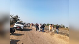 MP News : ओंकारेश्वर बांध की नहर में स्कूटी समेत गिरी मां-बेटी, जानें- इसके बाद क्या हुआ?