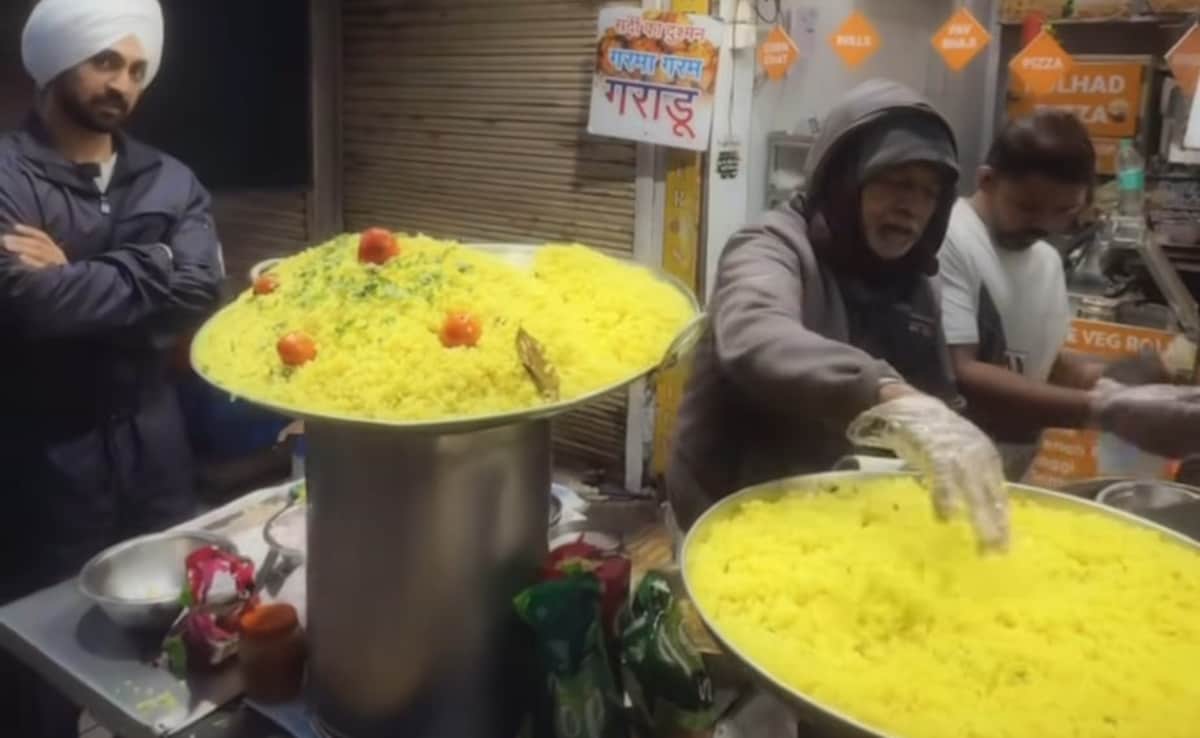 Diljit Dosanjh savors Indore's poha before concert