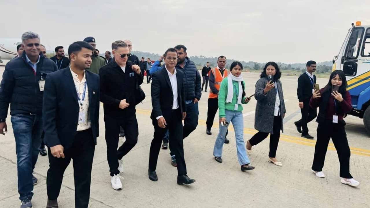 A Traditional Welcome For Global Music Icon Bryan Adams In Shillong