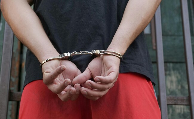 US Man Kills 'Sneezing' Roommate After He Came 'Too Close' To Thanksgiving Dinner