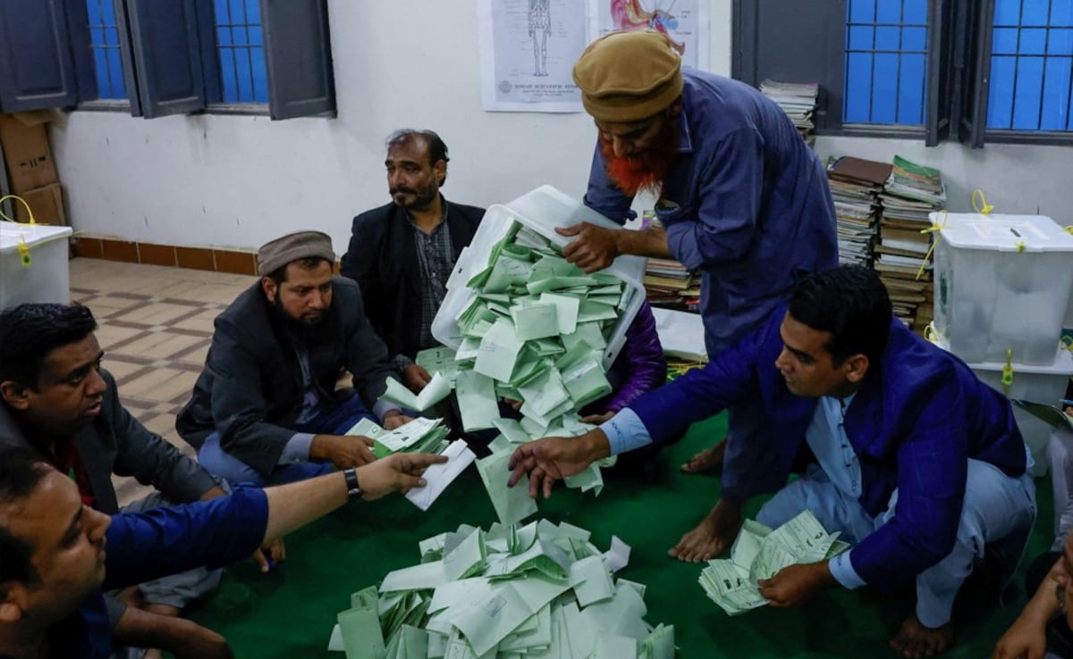 In Pakistan, independent candidates backed by jailed former prime minister Imran Khan out-performed those from rival parties (Source: Reuters) In Pakistan, independent candidates backed by jailed former prime minister Imran Khan out-performed those from rival parties (Source: Reuters)