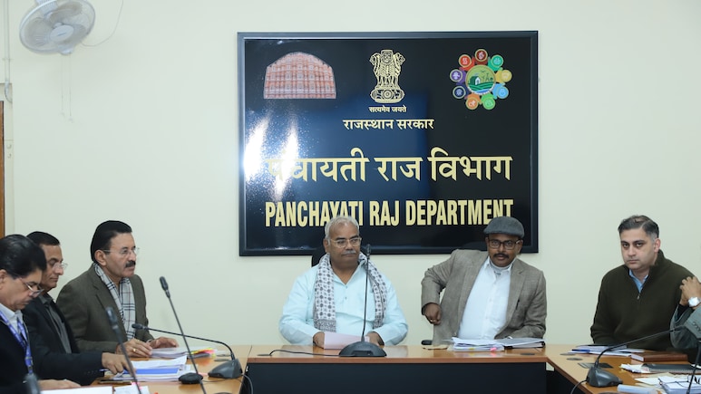 राजस्थान में शिक्षकों के आचरण की होगी ग्रेडिंग, अगामी सत्र में 5 जुलाई तक पाठ्यपुस्तकें उपलब्ध कराने के निर्देश