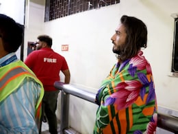 मुंबई बोट हादसा : समंदर में डूब रहा था 5 साल का बच्चा, जर्मन टूरिस्ट ने ऐसे बचाई थी जान मुंबई बोट हादसा : समंदर में डूब रहा था 5 साल का बच्चा, जर्मन टूरिस्ट ने ऐसे बचाई थी जान