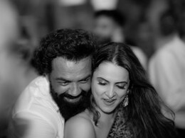 बॉबी देओल लव स्टोरी: जब शादी हुई तो महज 19 साल की थीं तान्या, बॉबी के पहली नजर का प्यार यूं चढ़ा था परवान बॉबी देओल लव स्टोरी: जब शादी हुई तो महज 19 साल की थीं तान्या, बॉबी के पहली नजर का प्यार यूं चढ़ा था परवान