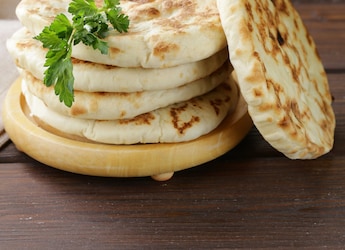 How To Make Roghni Naan At Home - Follow These Easy Tips