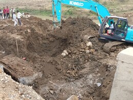 सीहोर में बड़ा हादसा ! मिट्टी की खुदाई में 4 मजदूर दबे, अंदर फंसने से 3 की मौत