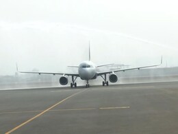 Navi Mumbai Airport : नववर्षाचं खास गिफ्ट! नवी मुंबई विमानतळावर पहिल्या विमानाचे यशस्वी लँडिंग