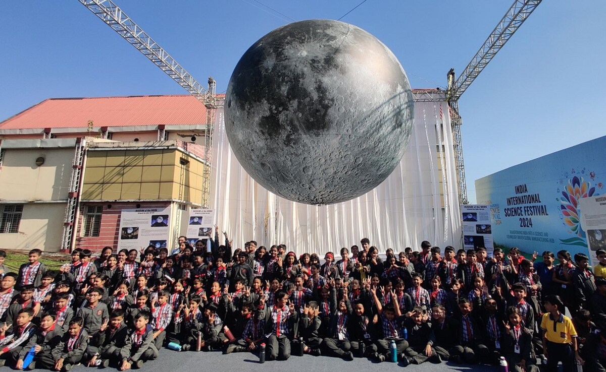 Massive Moon Replica At IIT’s Science Festival Brings Lunar Terrain To Life