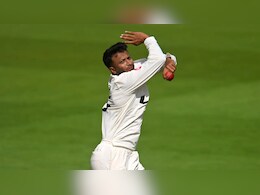 'अवैध गेंदबाजी एक्शन', शाकिब अल हसन की गेंदबाजी पर उठा सवाल, ECB ने लगाया बैन 'अवैध गेंदबाजी एक्शन', शाकिब अल हसन की गेंदबाजी पर उठा सवाल, ECB ने लगाया बैन