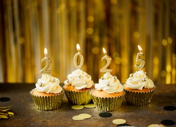 6 Incredible Cake Ideas To Ring In The New Year Like Never Before 6 Incredible Cake Ideas To Ring In The New Year Like Never Before