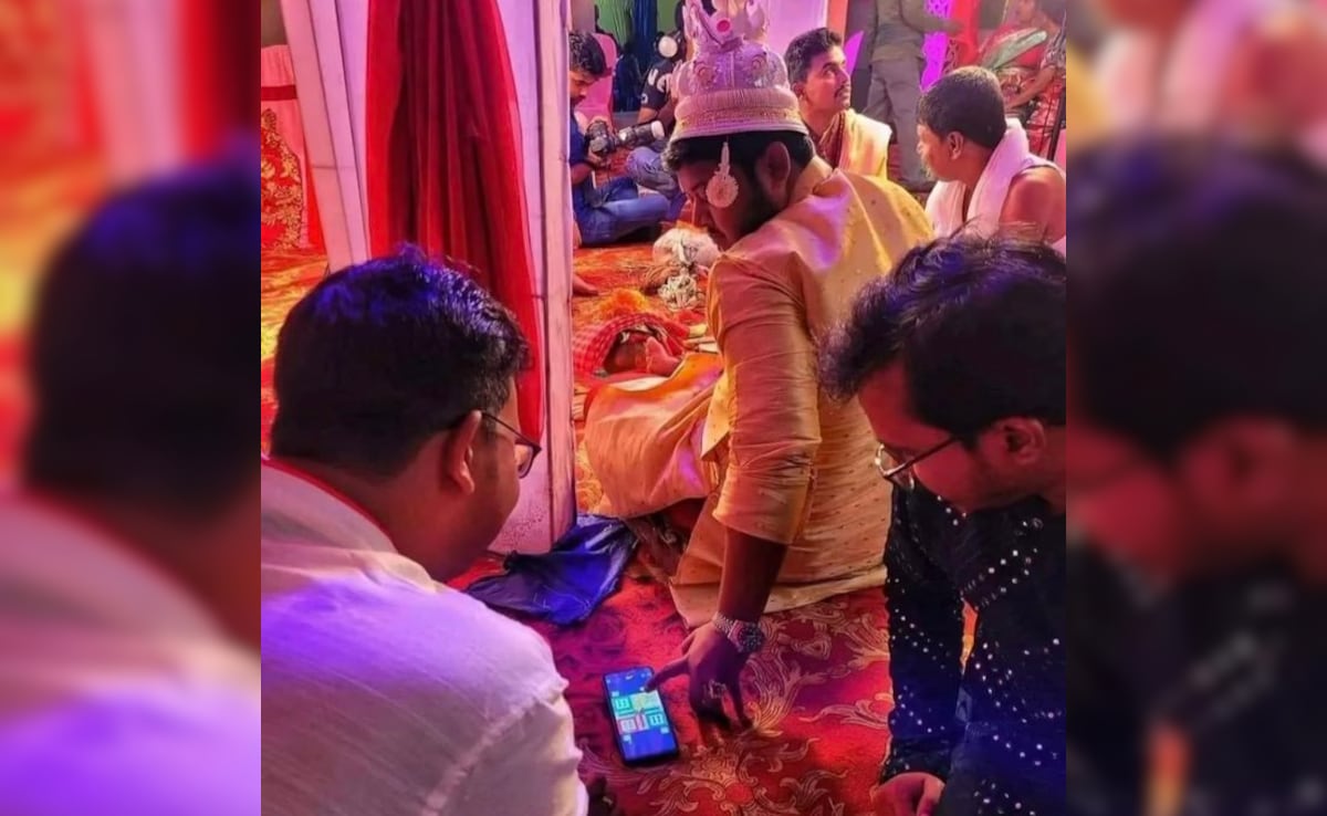 Groom Plays Ludo During Wedding Ceremony, Pic Goes Viral: "Priorities Sorted"