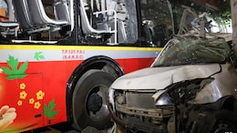 Mumbai Kurla BEST Bus Accident: Minutes After Mumbai Bus Crash, Man Removes Dead Woman's Gold Bangles