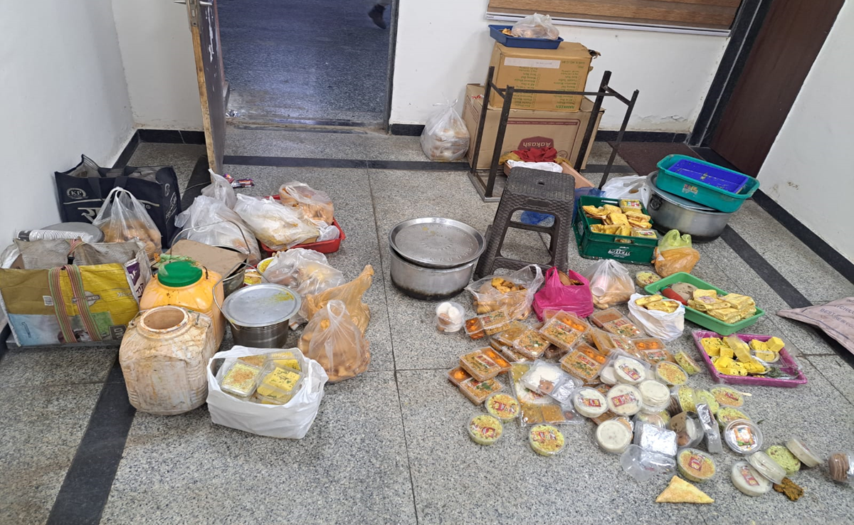 Indian Railways ने भोपाल रेलवे स्टेशन पर की बड़ी कार्रवाई, खाद्य सुरक्षा को लेकर हुआ ये एक्शन