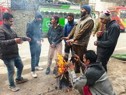 कई राज्यों में ठंड ने कसा शिकंजा, बारिश से बढ़ी मुश्किलें, जानें अगले दो दिन का अनुमान कई राज्यों में ठंड ने कसा शिकंजा, बारिश से बढ़ी मुश्किलें, जानें अगले दो दिन का अनुमान