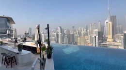 Like Sonam Kapoor, Enjoy The Dubai City View From The Infinity Pool Of This Hotel