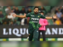 ZIM vs PAK: हारिस रऊफ ने T20I में रचा इतिहास, महारिकॉर्ड बनाकर विश्व क्रिकेट में मचाई हलचल, पाकिस्तान क्रिकेट गदगद ZIM vs PAK: हारिस रऊफ ने T20I में रचा इतिहास, महारिकॉर्ड बनाकर विश्व क्रिकेट में मचाई हलचल, पाकिस्तान क्रिकेट गदगद