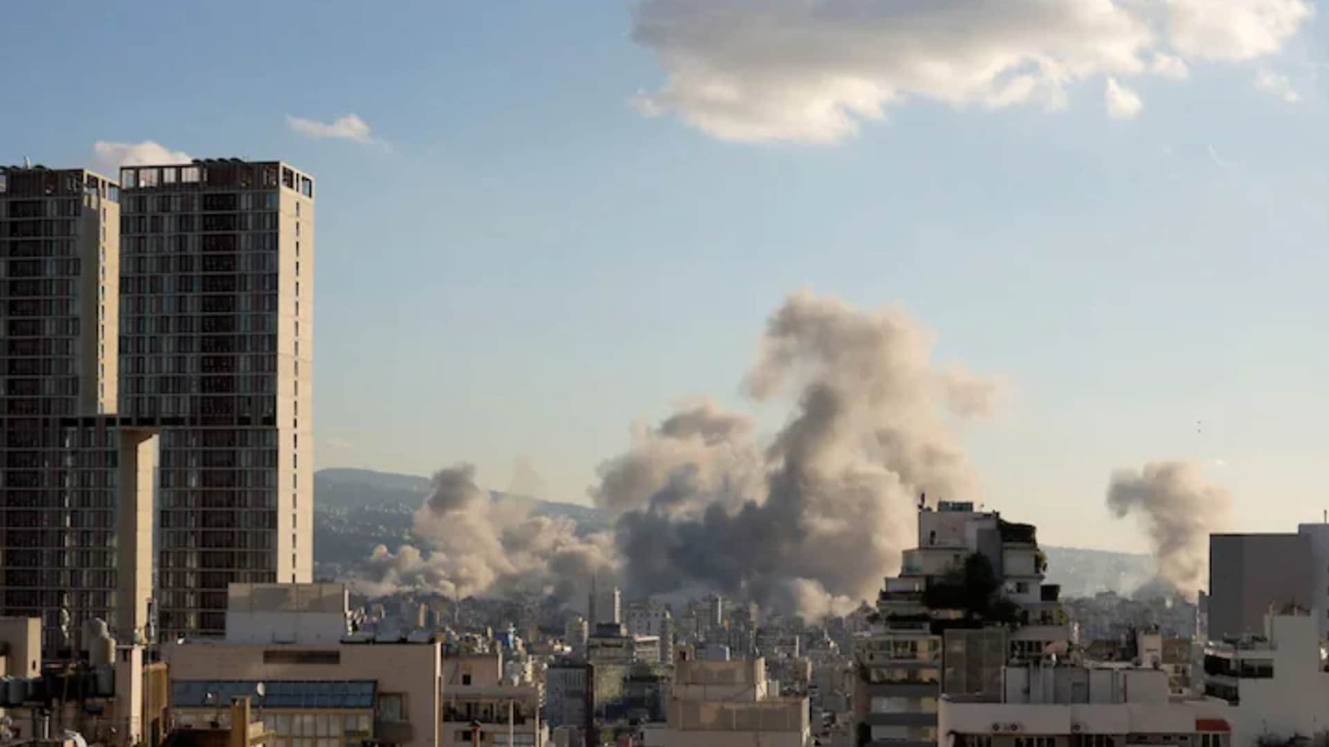 Syrian Rebels Capture Hama | Israeli Strike On Southern Gaza Kills At Least 21