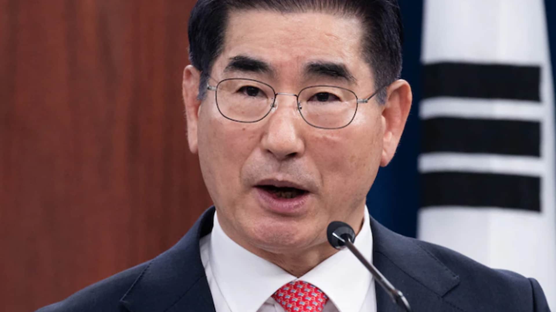 Syrian Rebels Name Caretaker PM | Former S Korea Defence Minister Tries To Kill Himself
