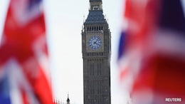 Study Abroad: Scholarships To Study In The UK