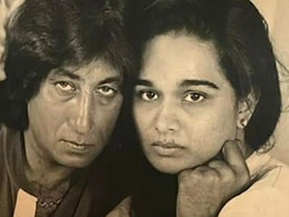 बीवी के साथ पोज देते हुए भी शक्ति कपूर के चेहरे पर थे ऐसे एक्सप्रेशन, लोग बोले- इनके अंदर का विलेन हमेशा... बीवी के साथ पोज देते हुए भी शक्ति कपूर के चेहरे पर थे ऐसे एक्सप्रेशन, लोग बोले- इनके अंदर का विलेन हमेशा...