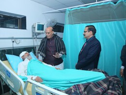 प्रताप सारंगी के सिर में लगे 5 टांके, मुकेश राजपूत का BP बढ़ा... RML अस्पताल ने दिया BJP सांसदों का हेल्थ अपडेट प्रताप सारंगी के सिर में लगे 5 टांके, मुकेश राजपूत का BP बढ़ा... RML अस्पताल ने दिया BJP सांसदों का हेल्थ अपडेट