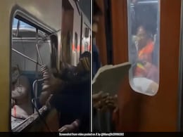 ट्रेन रुकने पर नहीं खुला दरवाज़ा, गुस्साए यात्रियों ने तोड़ डाला अंत्योदय एक्सप्रेस का गेट, यूजर्स बोले- चोर, डकैतों के दिन वापस आ रहे ट्रेन रुकने पर नहीं खुला दरवाज़ा, गुस्साए यात्रियों ने तोड़ डाला अंत्योदय एक्सप्रेस का गेट, यूजर्स बोले- चोर, डकैतों के दिन वापस आ रहे