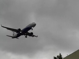 Indigo Flight में बम होने की अफवाह मामले में सामने आया नया मोड़, गिरफ्तार आरोपी निकला IB का अधिकारी Indigo Flight में बम होने की अफवाह मामले में सामने आया नया मोड़, गिरफ्तार आरोपी निकला IB का अधिकारी