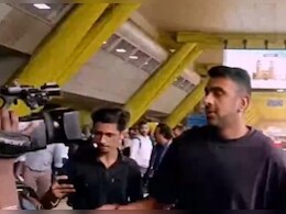 IND vs AUS: कैमरों से घिरे अश्विन, चेन्नई एयरपोर्ट पर कुछ इस अंदाज में हुआ भव्य स्वागत, तस्वीरें जीत रही फैंस का दिल