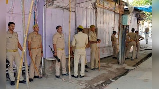 पड़ोसियों से था संपत्ति विवाद, मंदिर की दीवारों पर लिख दिया 'आई लव मोहम्मद', पुलिस ने किया गिरफ्तार