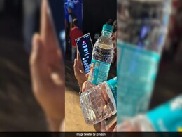 Techie Claims Zomato Charged Rs 100 For Rs 10 Water Bottle At Concert, Company Responds Techie Claims Zomato Charged Rs 100 For Rs 10 Water Bottle At Concert, Company Responds