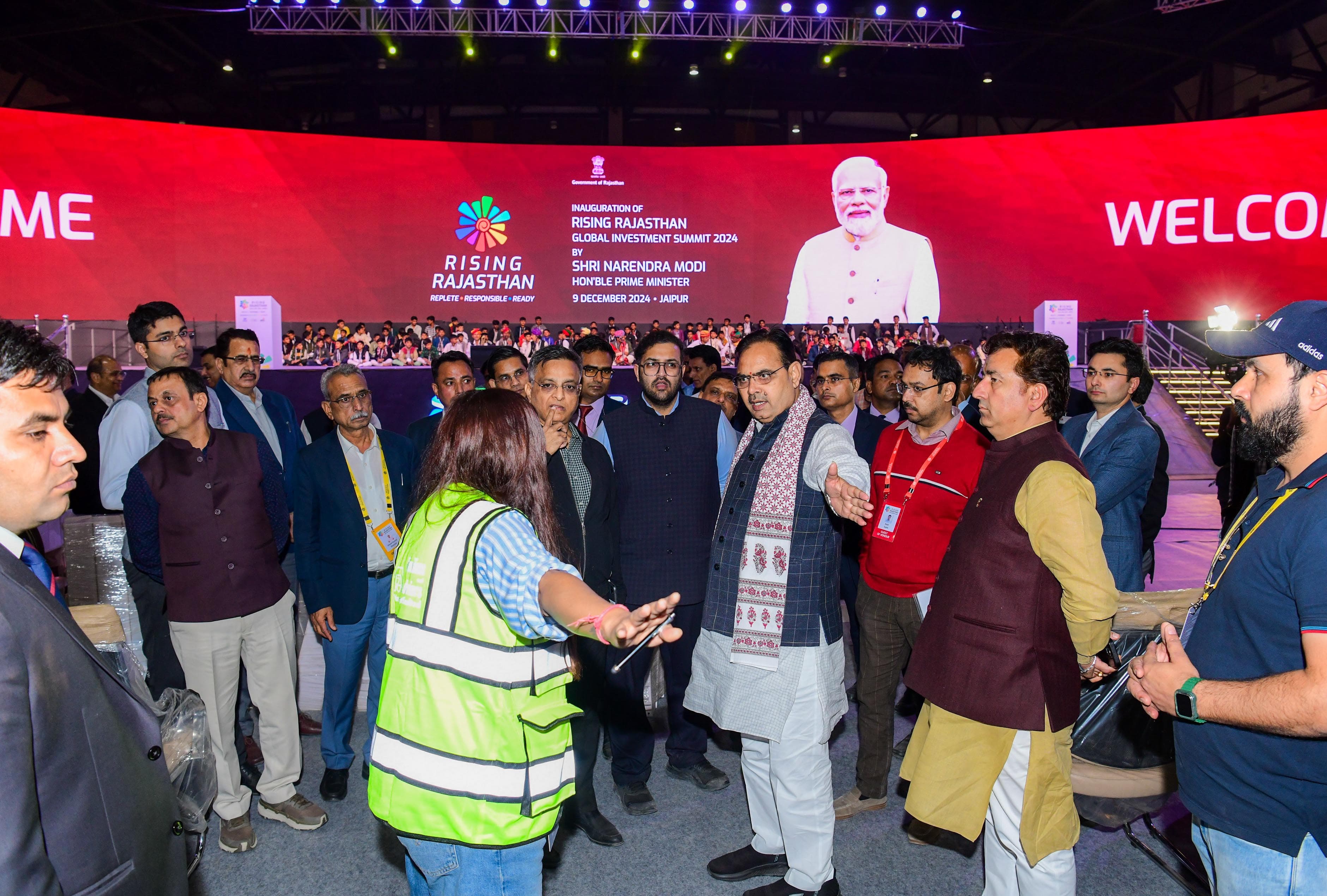 समिट स्थल की तैयारियों का जायजा लेते हुए सीएम भजनलाल शर्मा