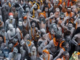 Mahakumbh 2025 : आखिर कौन होते हैं 'नागा साधु' और कैसा होता है इनका जीवन, आइए जानें Mahakumbh 2025 : आखिर कौन होते हैं 'नागा साधु' और कैसा होता है इनका जीवन, आइए जानें